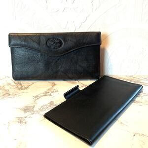 Buxton Women’s Leather Bifold Organizer Wallet Floral Embossed RFID Kiss Lock